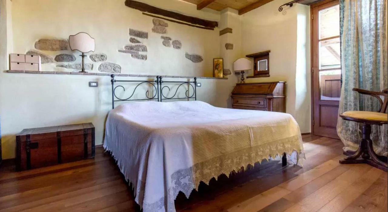Casa Mazzocchi Vista Su Poppi Villa ภายนอก รูปภาพ