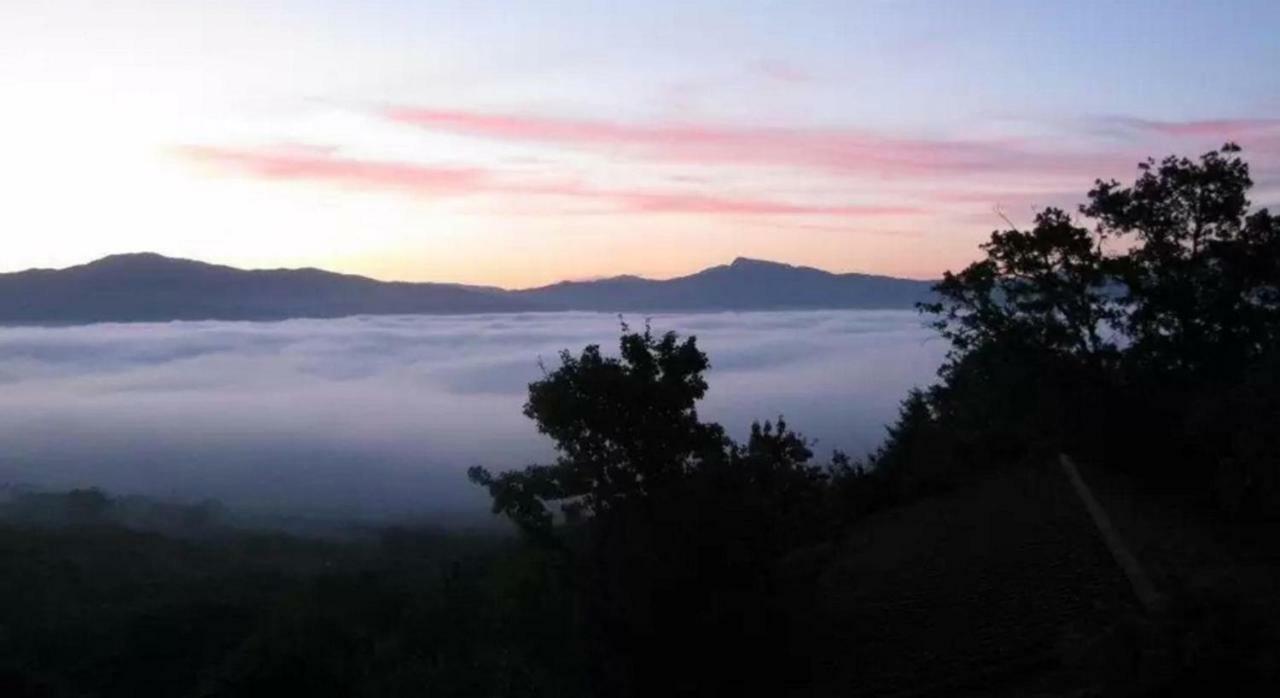 Casa Mazzocchi Vista Su Poppi Villa ภายนอก รูปภาพ
