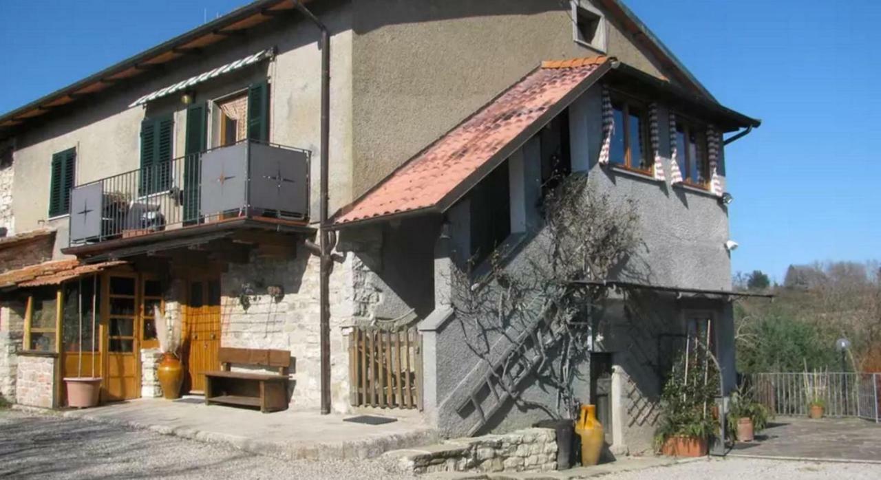 Casa Mazzocchi Vista Su Poppi Villa ภายนอก รูปภาพ